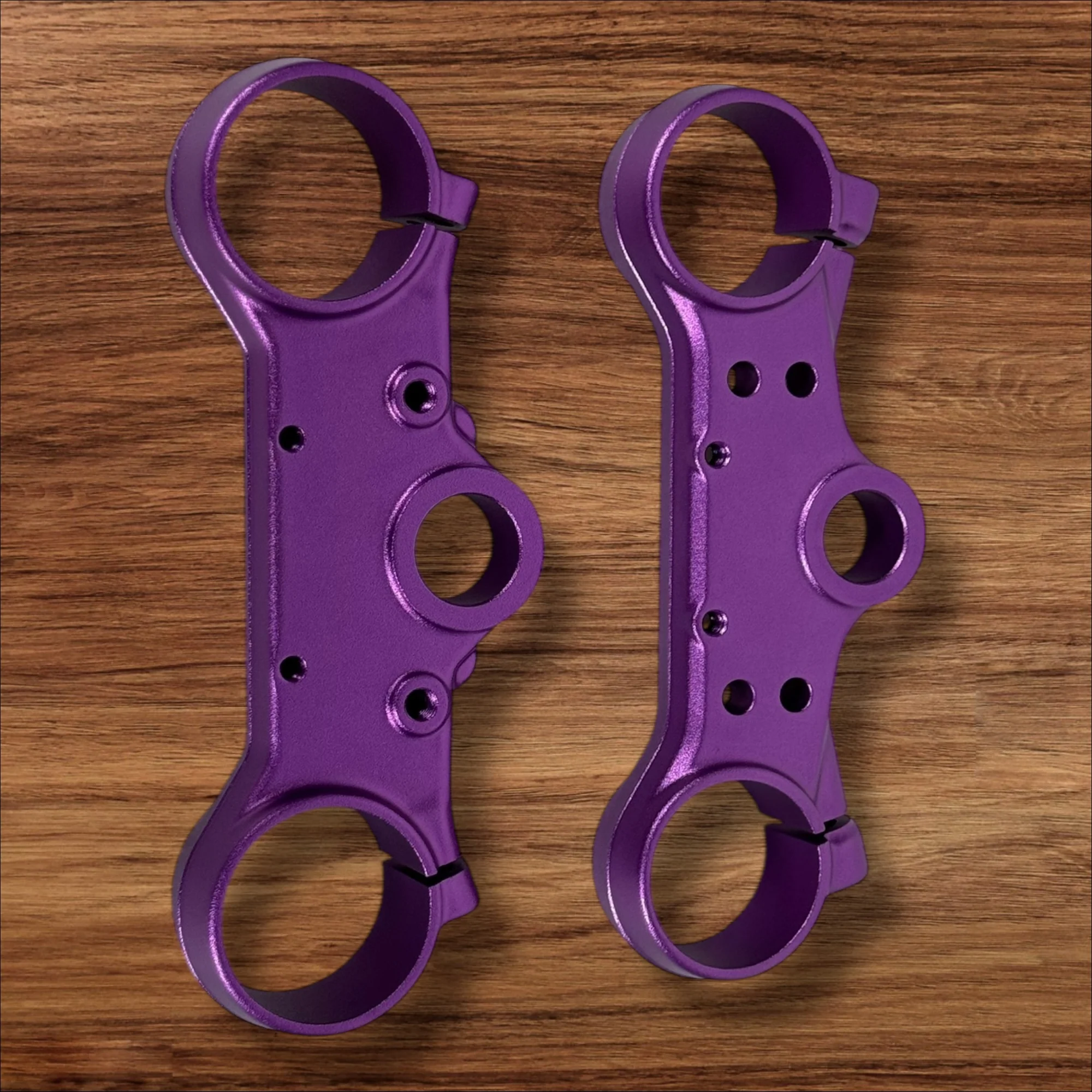 ETM RTR Anodized Triple Clamps - Image 3