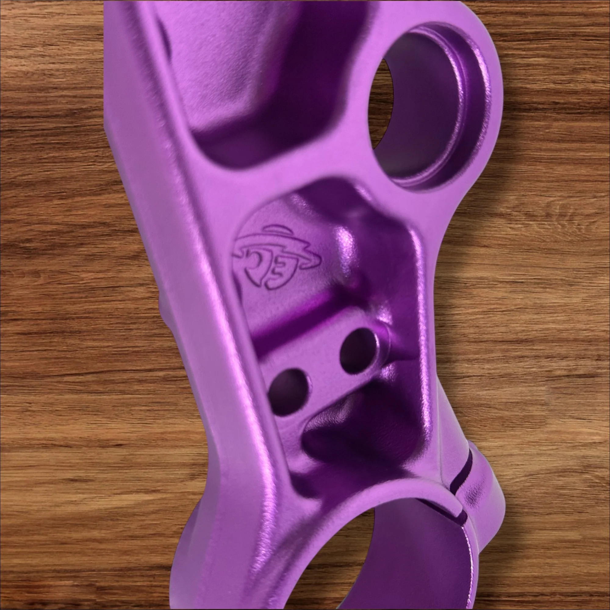 ETM RTR Anodized Triple Clamps - Image 4