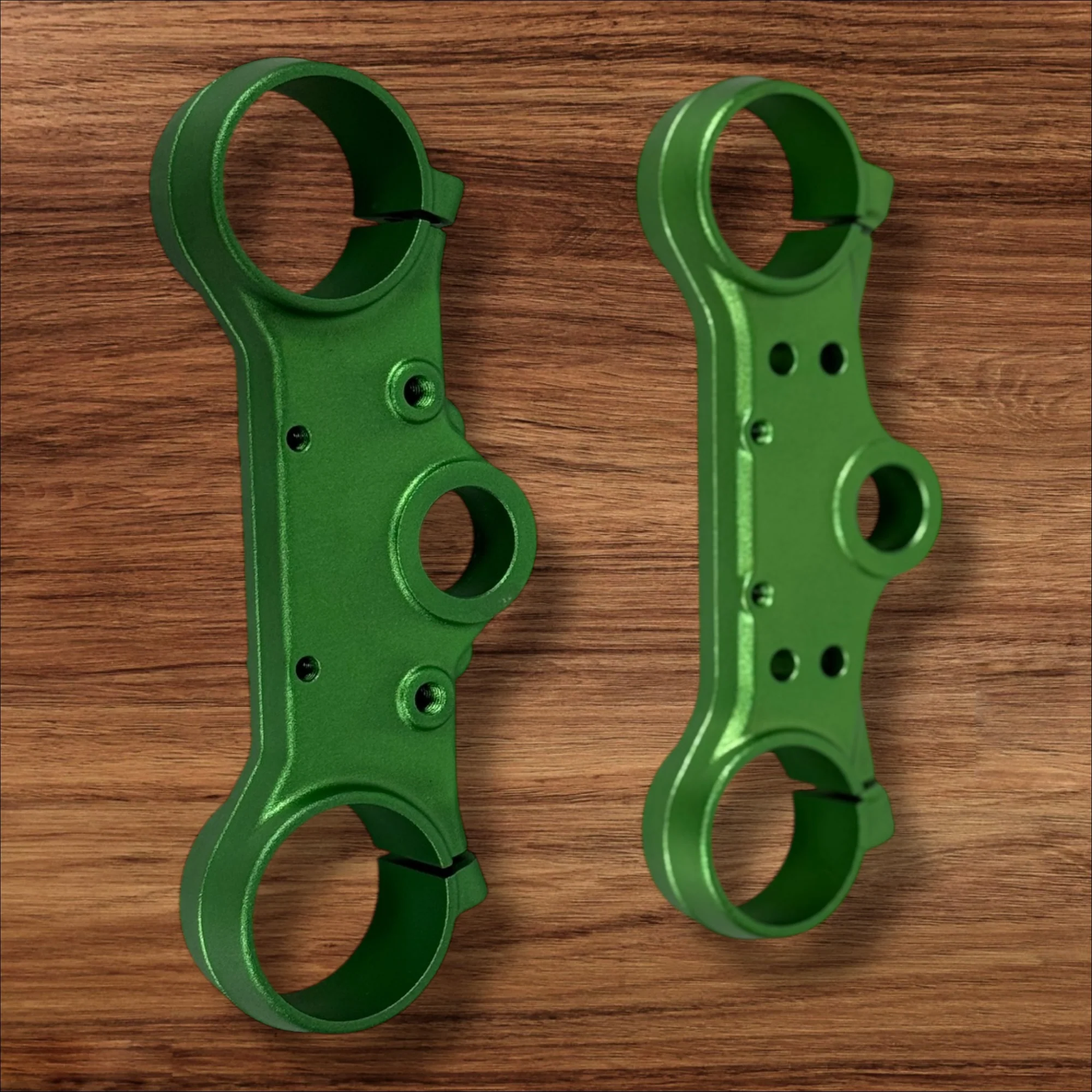 ETM RTR Anodized Triple Clamps - Image 7