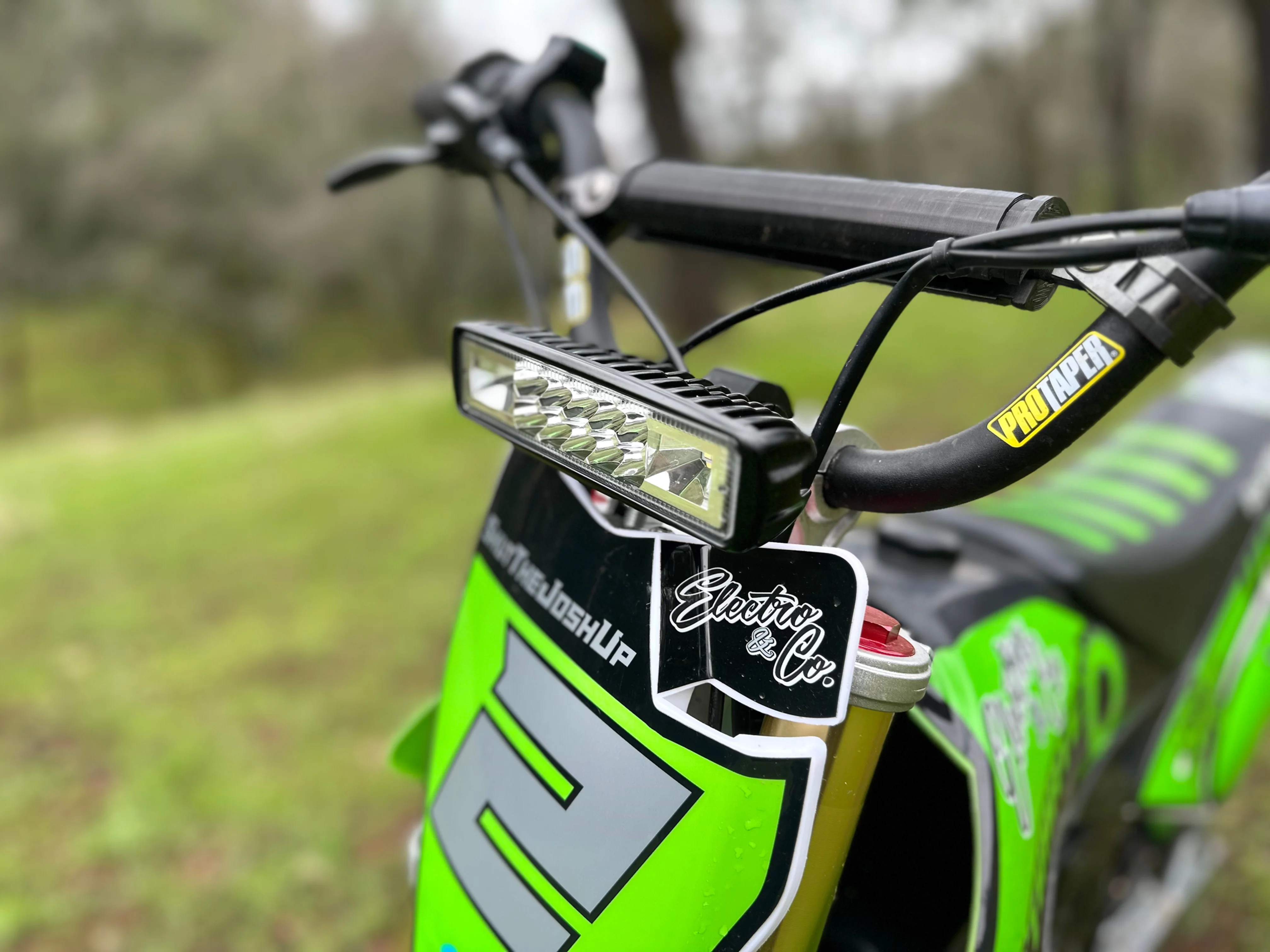 UltraVision Pro - Compact and Ultra-Bright LED Headlight: 12V Accessory - Image 3