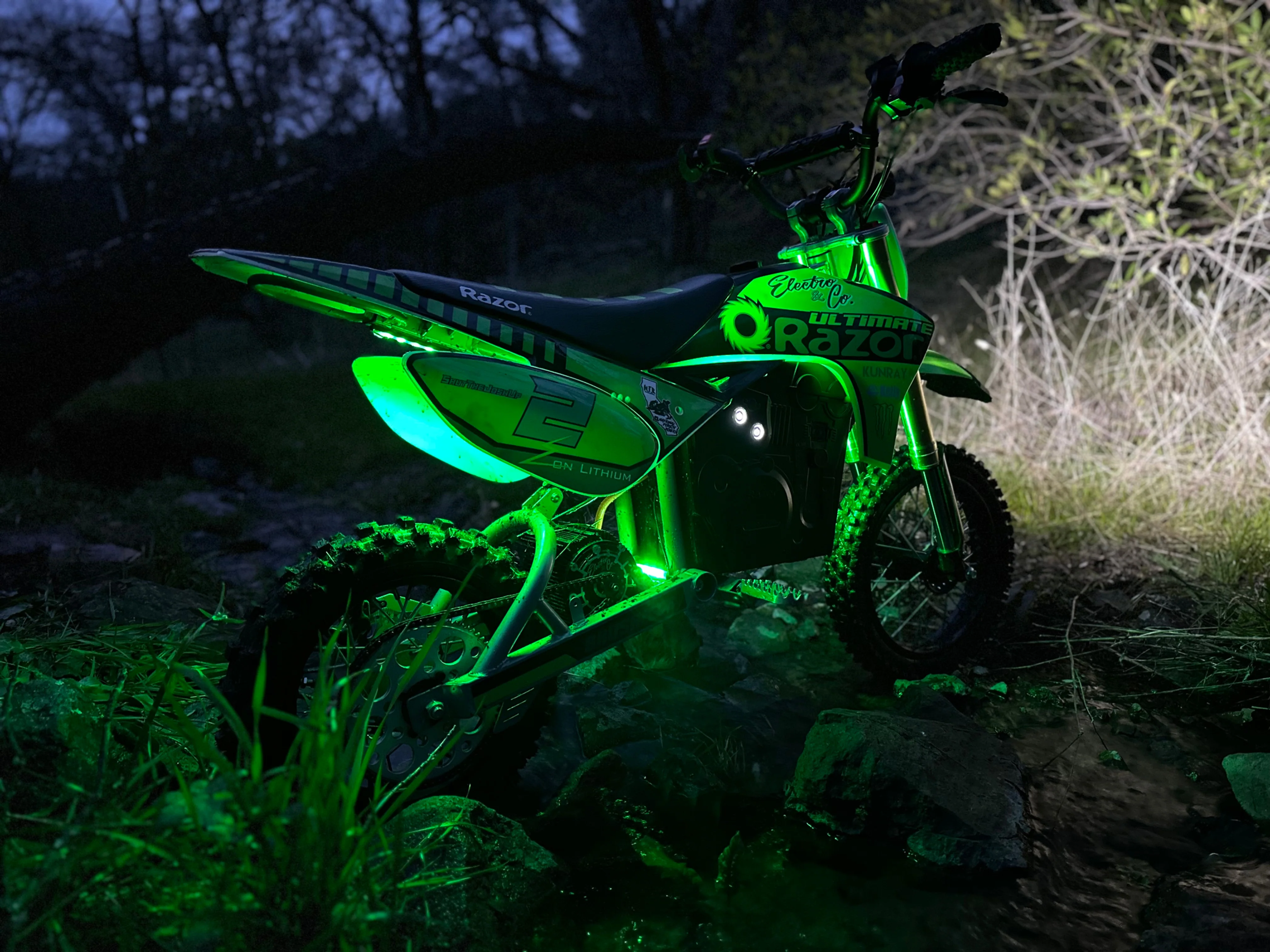 UltraVision Pro - Compact and Ultra-Bright LED Headlight: 12V Accessory - Image 6